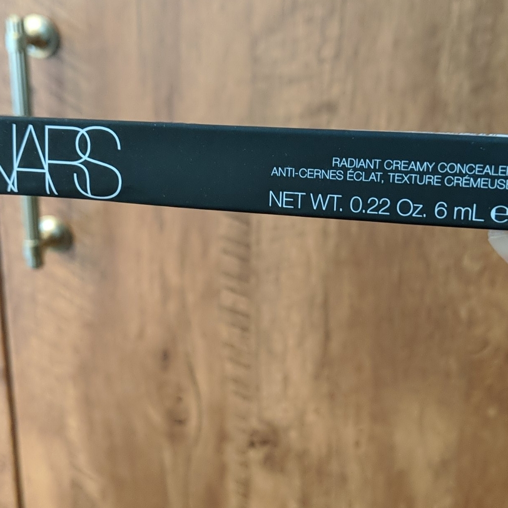 NARS concealer Custard